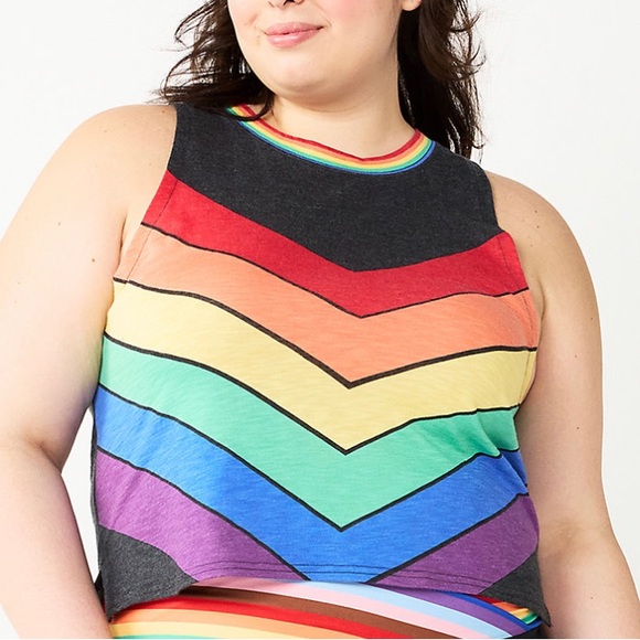 Tops - NWT! Juniors plus size rainbow tank!